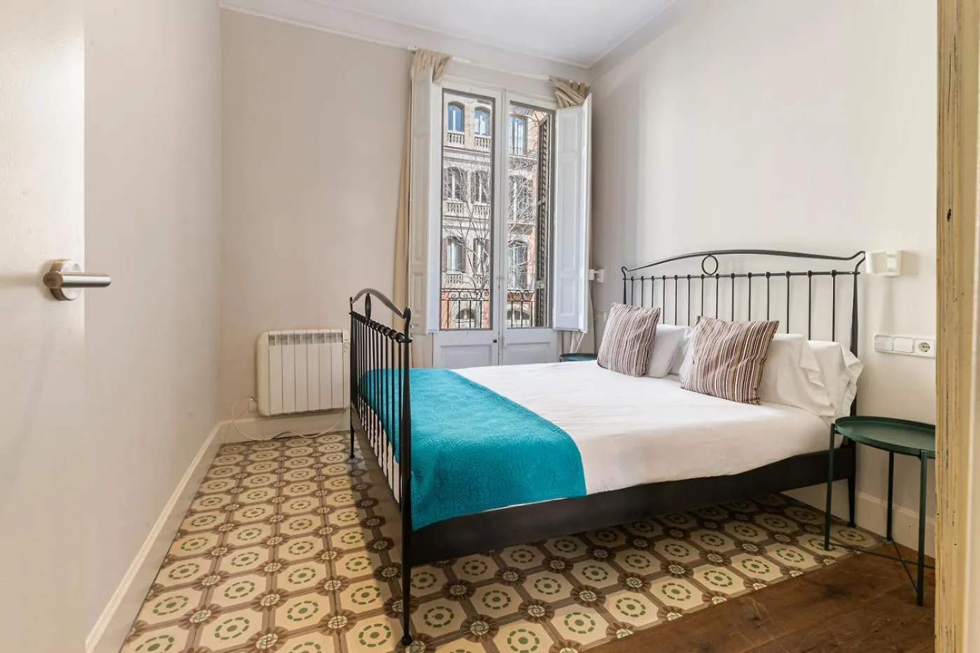 Weflating Sant Antoni Market Apartment Barcelona