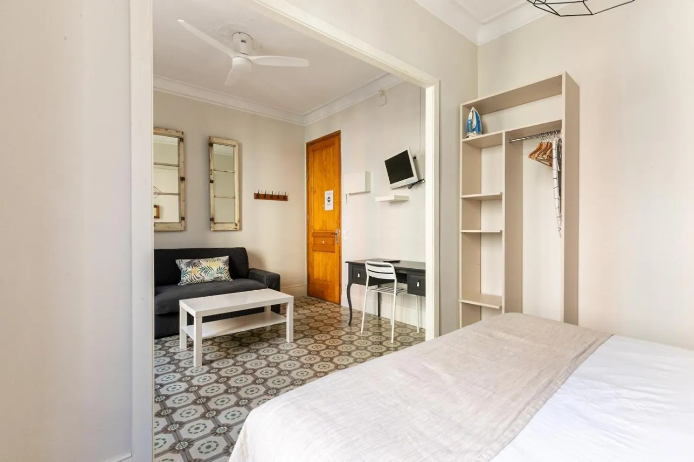 Weflating Sant Antoni Market Apartment Barcelona